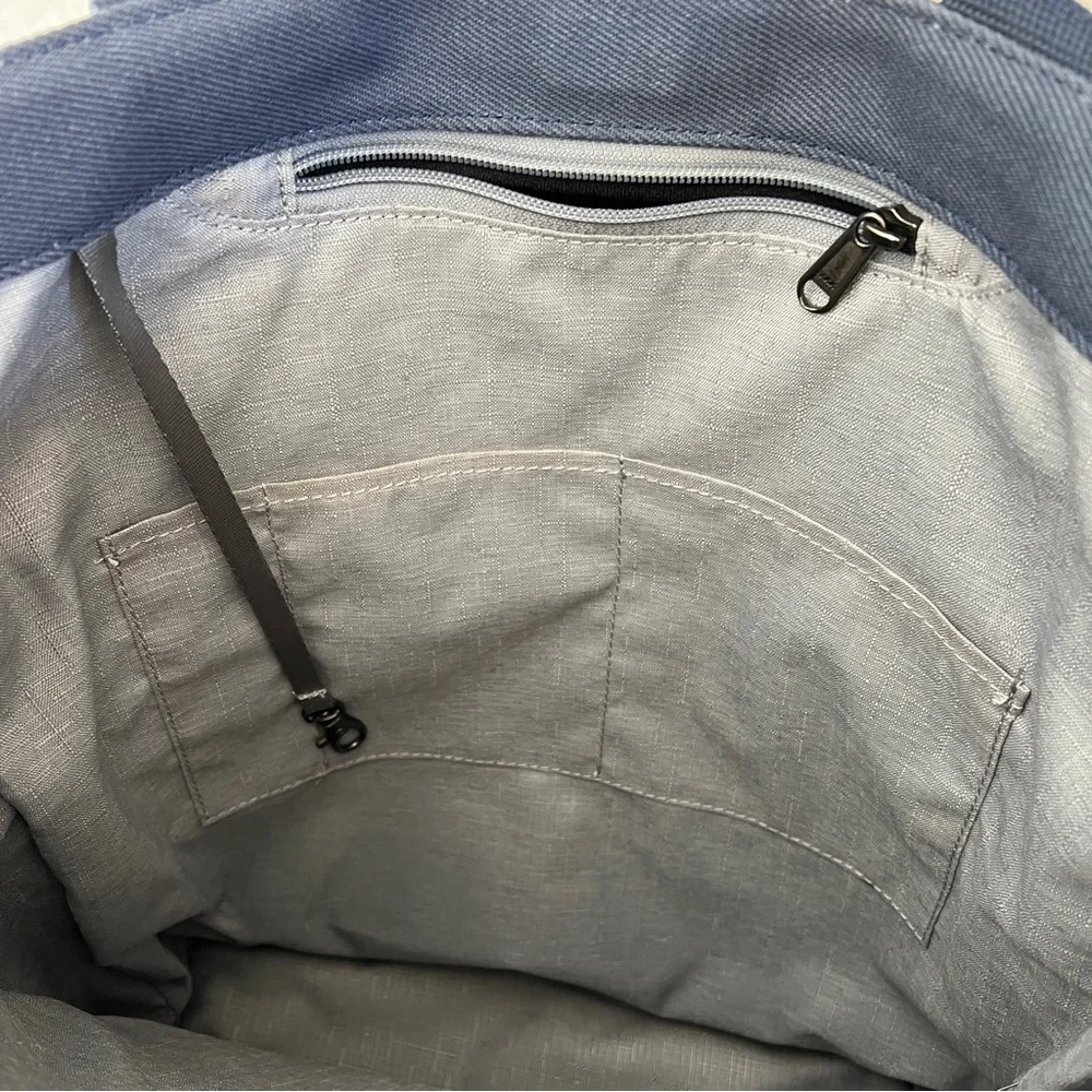 VESSEL TOTE BAG CROSSOVER CANVAS LAPTOP CASE Excellent Pre-Owned Condition